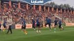 الجماهير البركانية تتفاعل مع تسخينات لاعبيها قبل انطلاق المباراة أمام الزمالك